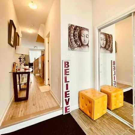 Holiday home Krishna Newly Built-3 Bedroomtownhouse Ottawa