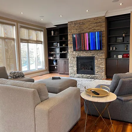 Manotick *