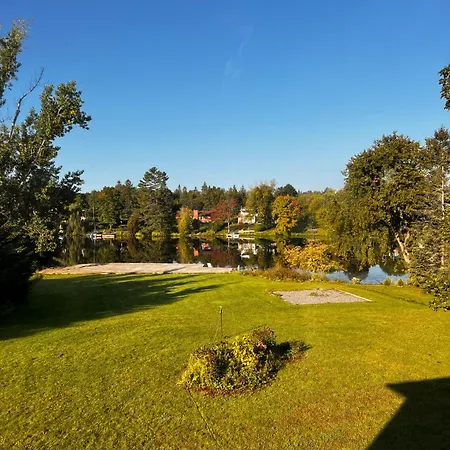 Manotick