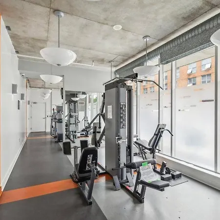 2 Bedroom Downtown Apartment *