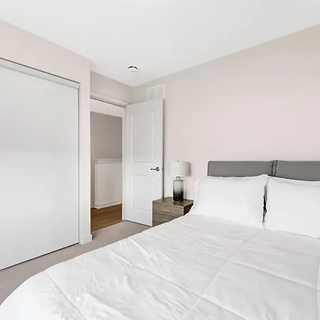 Holiday home Longe's Place Townhouse In