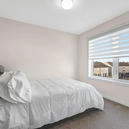 Holiday home Longe's Place Townhouse In Ottawa