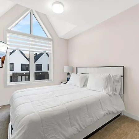 Longe's Place Townhouse In Holiday home Ottawa