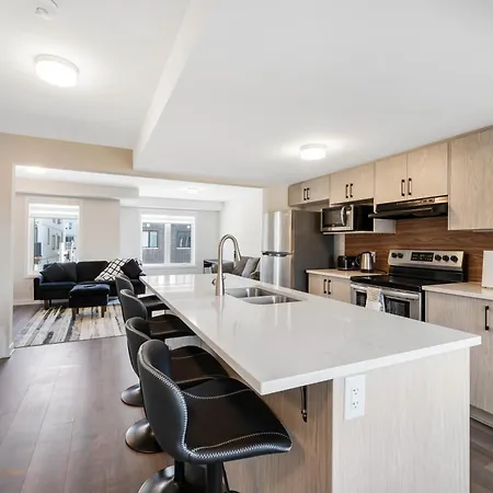 Longe's Place Townhouse In