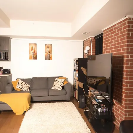 Minimum One Month - With Ensuite Bathroom In Fairly New 2 Rooms, 2 Bathrooms Homestay