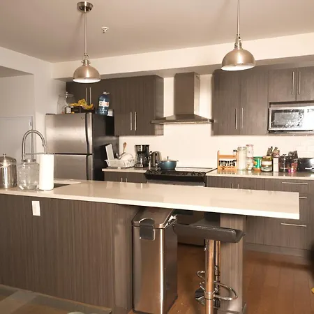 Homestay Minimum One Month In Fairly New 2 Rooms, 2 Bathrooms Ottawa