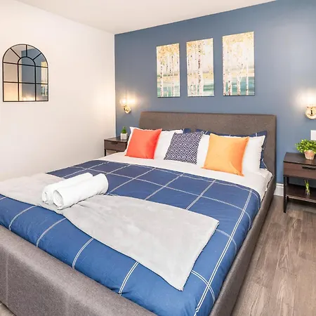 Modern 2br With Pet Friendly - Near Apartment