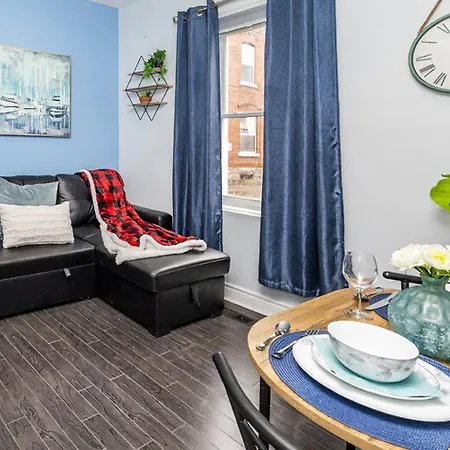 Pet-friendly - Near Chinatown & Little Italy Apartment Ottawa