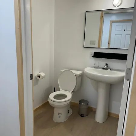 Private Entrance, Private Bathroom, Bedroom And Workspace