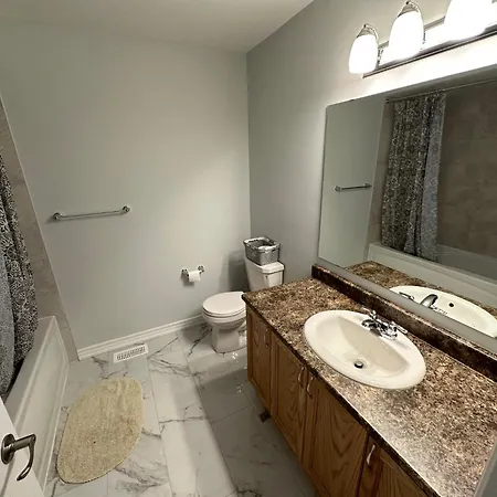 Holiday home Lovely 2 Bedroom 2 Bath Ottawa
