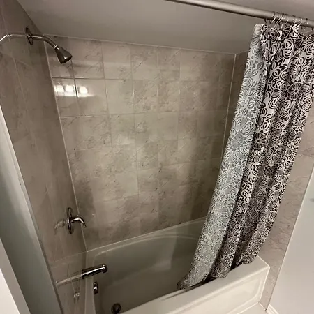 Lovely 2 Bedroom 2 Bath Ottawa
