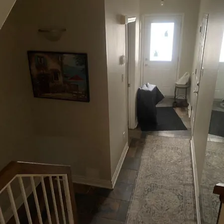 Cute 3 Bedrooms Townhouse In Kanata Holiday home Ottawa