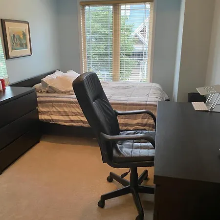 Holiday home Cute 3 Bedrooms Townhouse In Kanata Ottawa