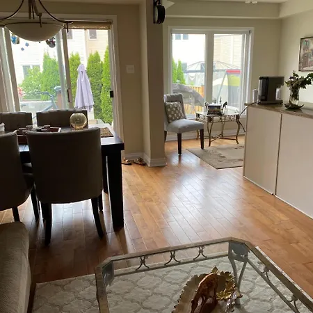 Cute 3 Bedrooms Townhouse In Kanata * Ottawa