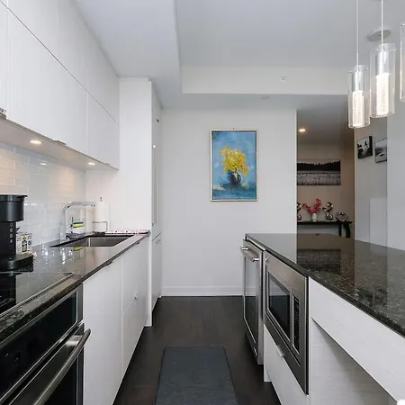 Apartment Luxury 1- Bedroom Steps From Parliament Hill Ottawa
