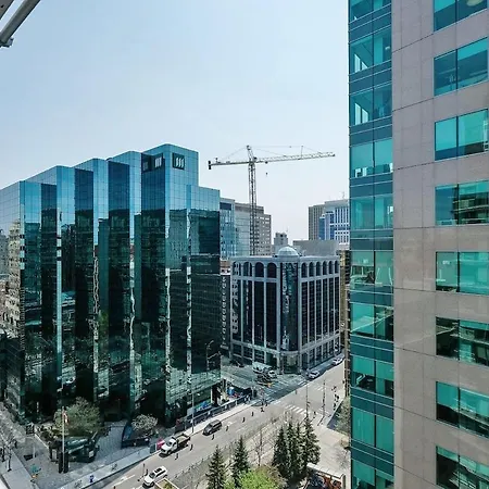 Apartment Luxury 1- Bedroom Steps From Parliament Hill *