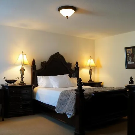 Fosterbrook Parkside Retreat Ottawa