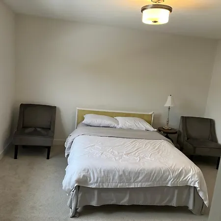 Homestay Airport Ottawa