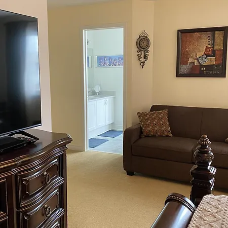 Fosterbrook Parkside Retreat 3*