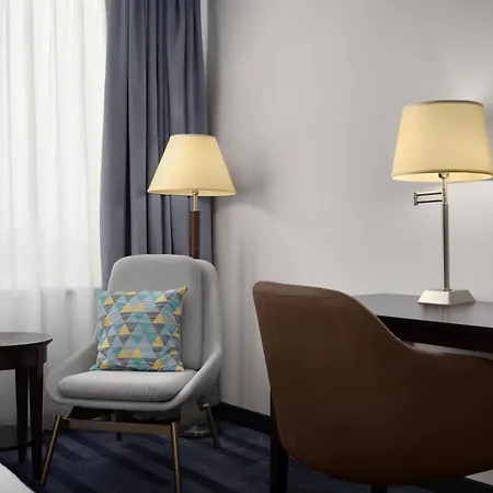 East By Ihg 4*
