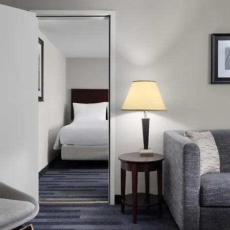 East By Ihg 4* Ottawa