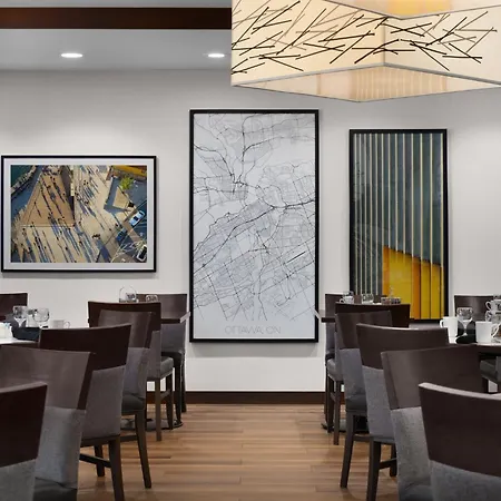 Hotel East By Ihg