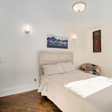 Private 3 Bedrooms Downtown W Balcony