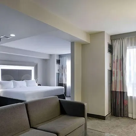 Hotel Doubletree By Hilton Downtown