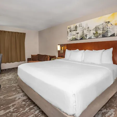 Comfort East Inn 4*