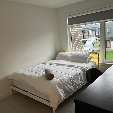 Homestay Airport Ottawa