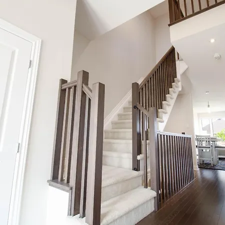 Luxurious Tastefully Furnished 3 Bedroom In Holiday home
