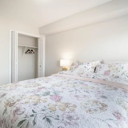 Holiday home Luxurious Tastefully Furnished 3 Bedroom In