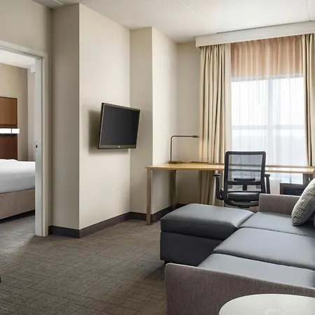 By Marriott Airport Hotel 3*