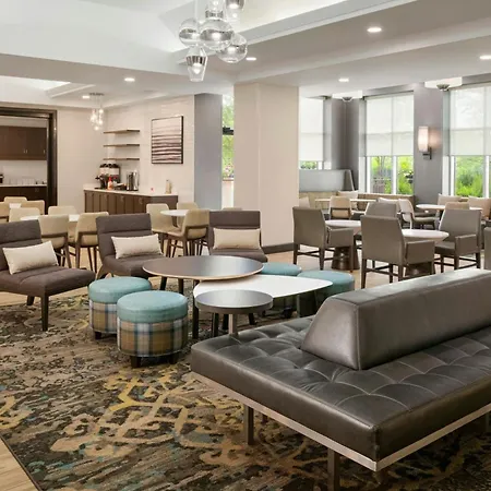 Hotel By Marriott Airport