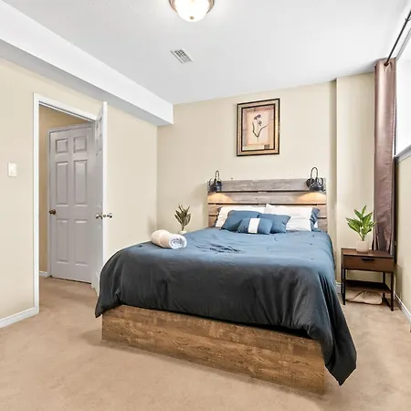 Simplylovely Modern Near Downtown With Free Parking And Patio Ottawa