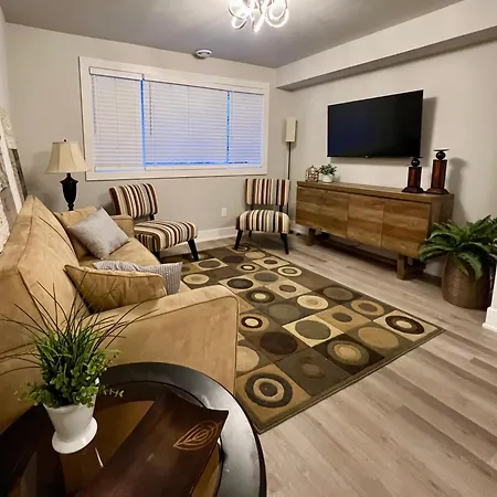 Medium Term Close To Downtown *