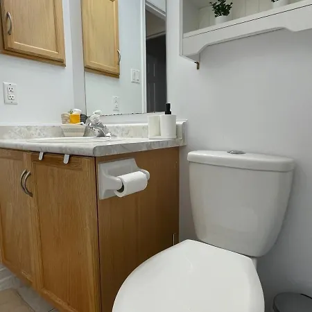 Ciceks Centrepoint Holiday home Ottawa