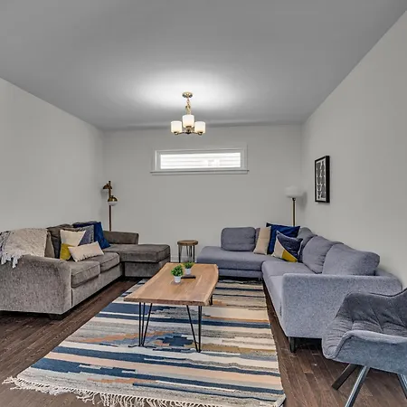 Modern 4br Executive Near Airport And Downtown * Ottawa