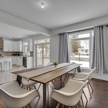 Modern 4br Executive Near Airport And Downtown Ottawa