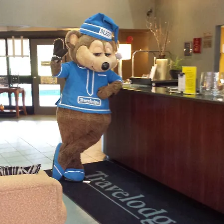 Travelodge By Wyndham East Hotel 3*