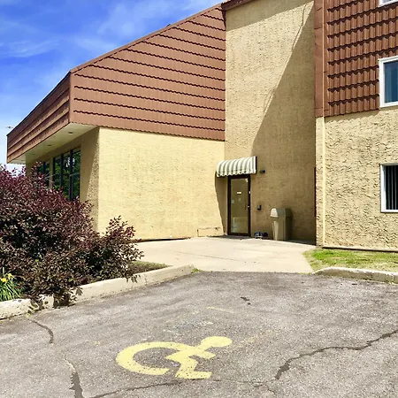 Travelodge By Wyndham East Hotel Ottawa