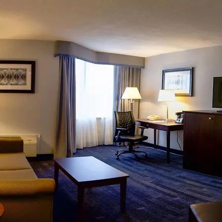 Hotel East By Ihg 4*