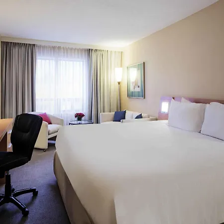 Doubletree By Hilton Downtown Hotel Ottawa
