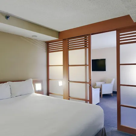 Hotel Doubletree By Hilton Downtown Ottawa
