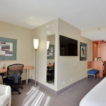 Doubletree By Hilton Downtown Ottawa