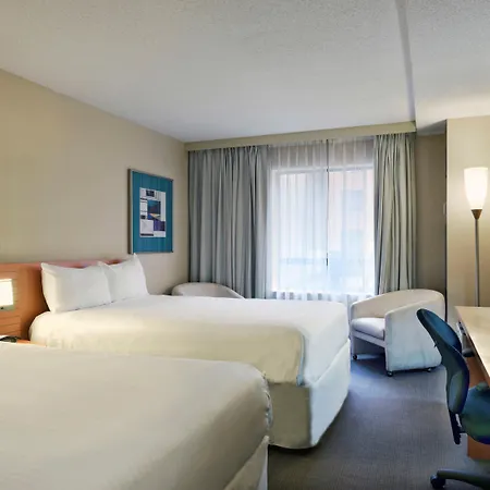 Doubletree By Hilton Downtown Hotel 4*