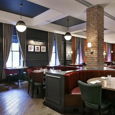 Doubletree By Hilton Downtown Hotel 4*