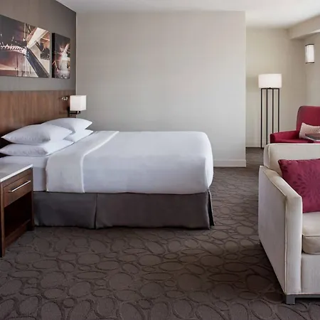 Delta By Marriott Centre 4*