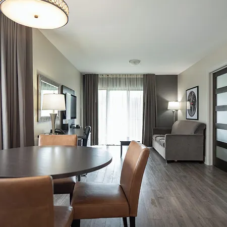 Hotel Ramada By Wyndham On The Rideau