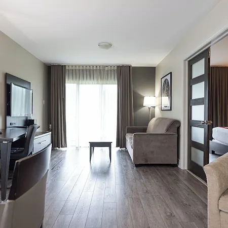 Ramada By Wyndham On The Rideau Hotel